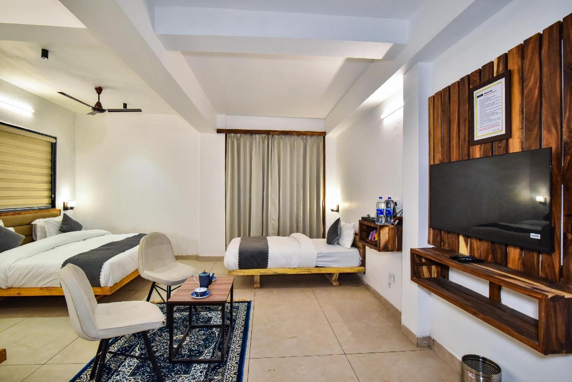 La Riqueza Koala Inn # 5 Mins From Mall Road # Mountain View Rooms # Private Parking #Family Hotel #Traveller'S Choice Hotel McLeod Gandzs Kültér fotó