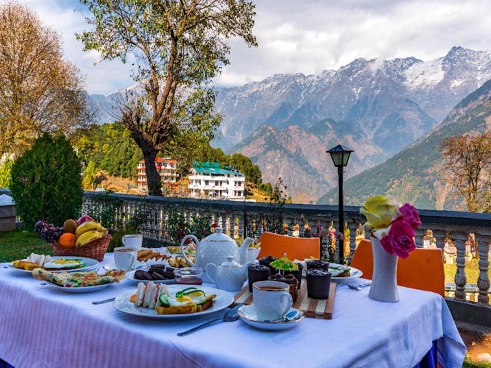La Riqueza Koala Inn # 5 Mins From Mall Road # Mountain View Rooms # Private Parking #Family Hotel #Traveller'S Choice Hotel McLeod Gandzs Kültér fotó